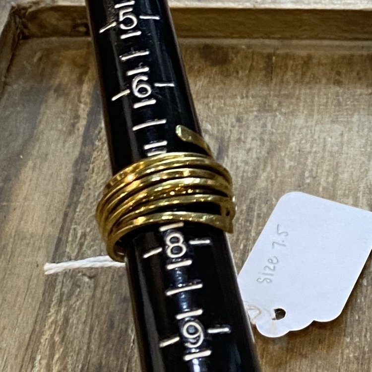 Cross Over Gold Ring, Size 7.5