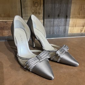 Taupe Rhinestone Bow Heels, Size 5.5