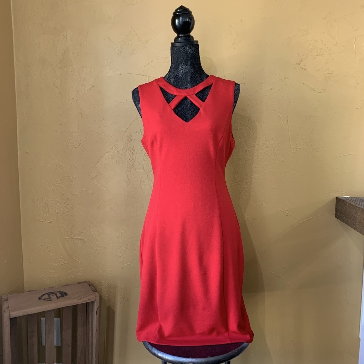 Red Cutout Scuba Dress, Size 12 - Elements Unleashed
