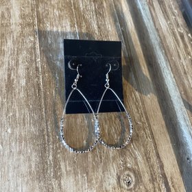 Simple Teardrop Dangle Earrings