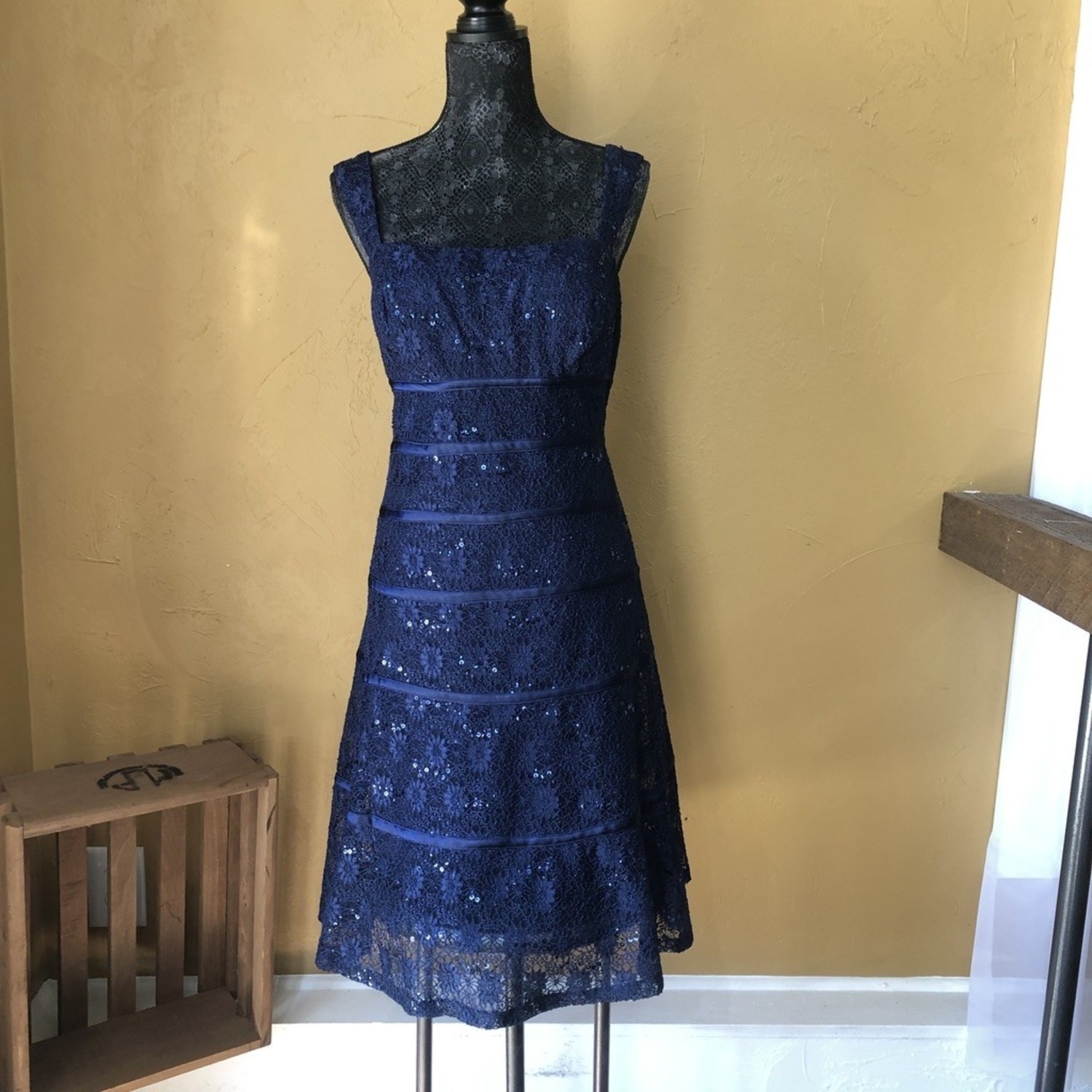 blue dress size 16 Lilly Pulitzer Georgi Lace Long Sleeve Dress in Boca Blue Two Tone