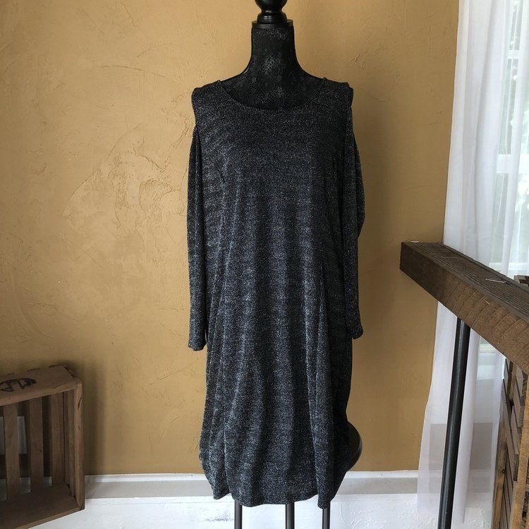 Collection Women Silver and Black Metallic Shift Dress, Size 2X