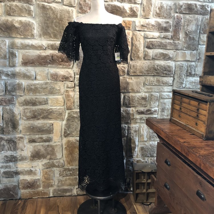 Laundry Black Heavy Lace Poetic Sleeve Formal Gown, Size 4