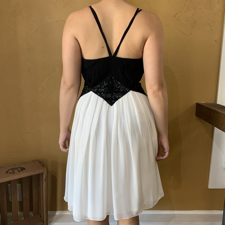 Sue Wong Black and White Chiffon Embellished Party Cocktail Dress, Size 6