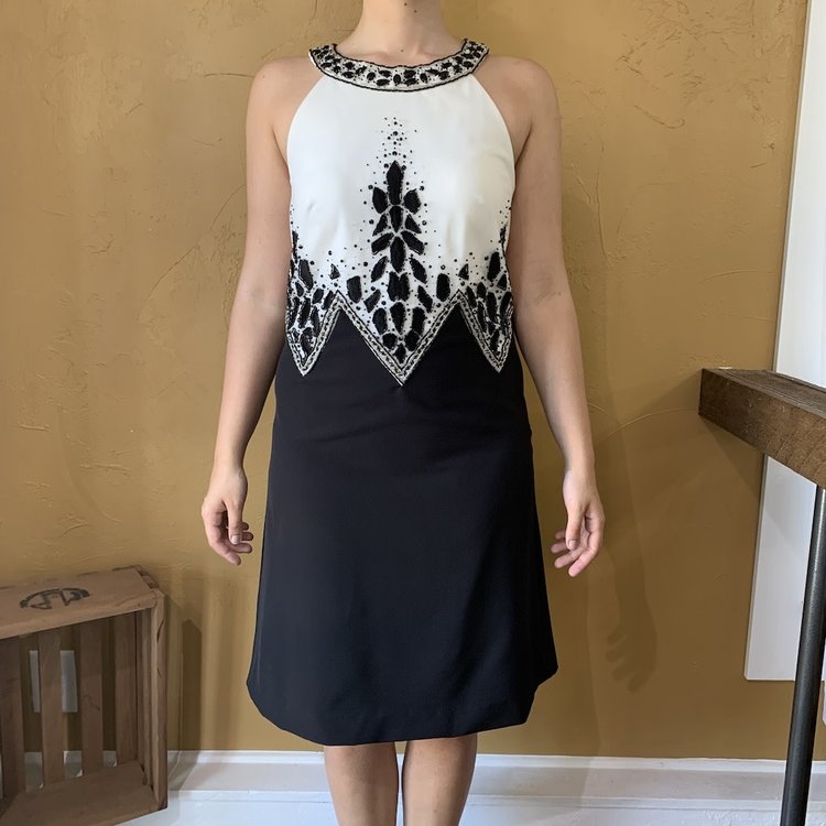 Sue Wong Black and Ivory Embellished Sleeveless Cocktail Dress, Size 6