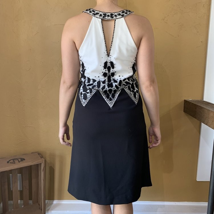 Sue Wong Black and Ivory Embellished Sleeveless Cocktail Dress, Size 6