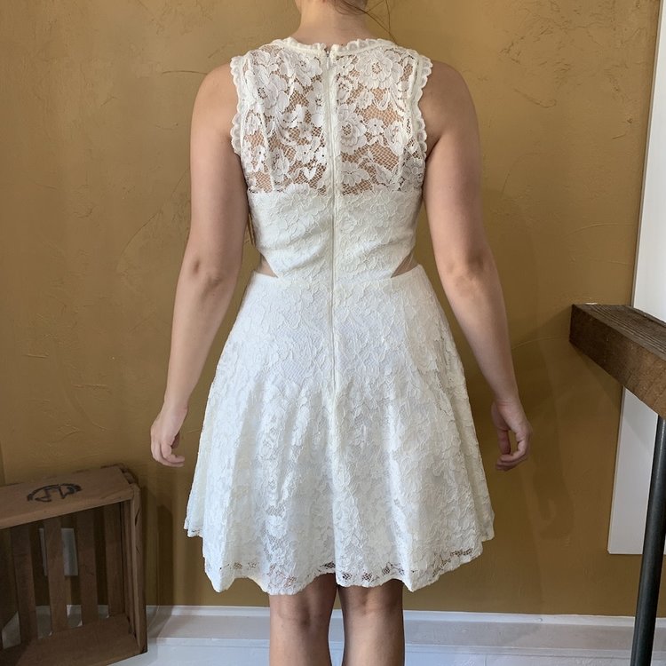 Xscape Cream Lace Dress, Size 8