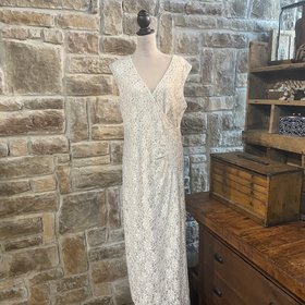 Connected Apparel Ivory Lace Dress with Sequins, Size 16
