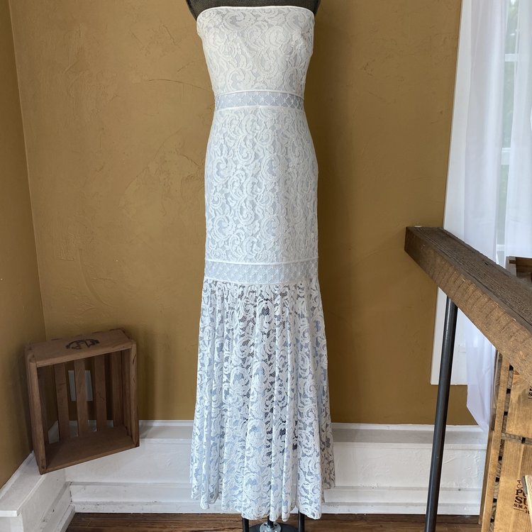 Tadashi Shoji White w/ Blue Underlay Strapless Lace Gown, Size 14