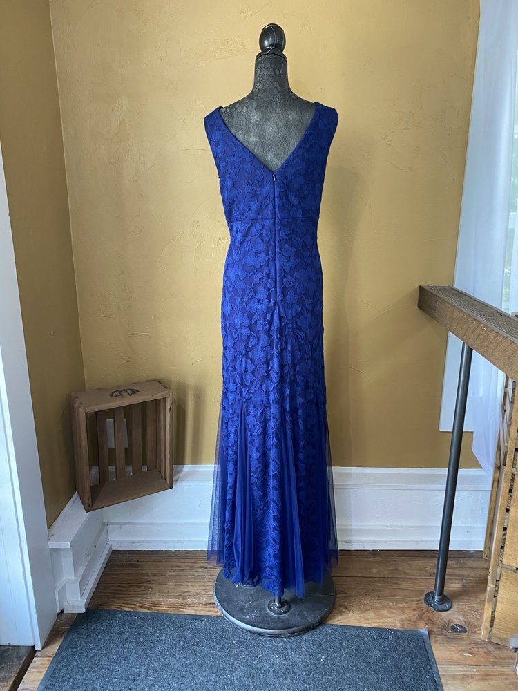 Xscape Navy Lace Double-V Evening Gown, Size 22W