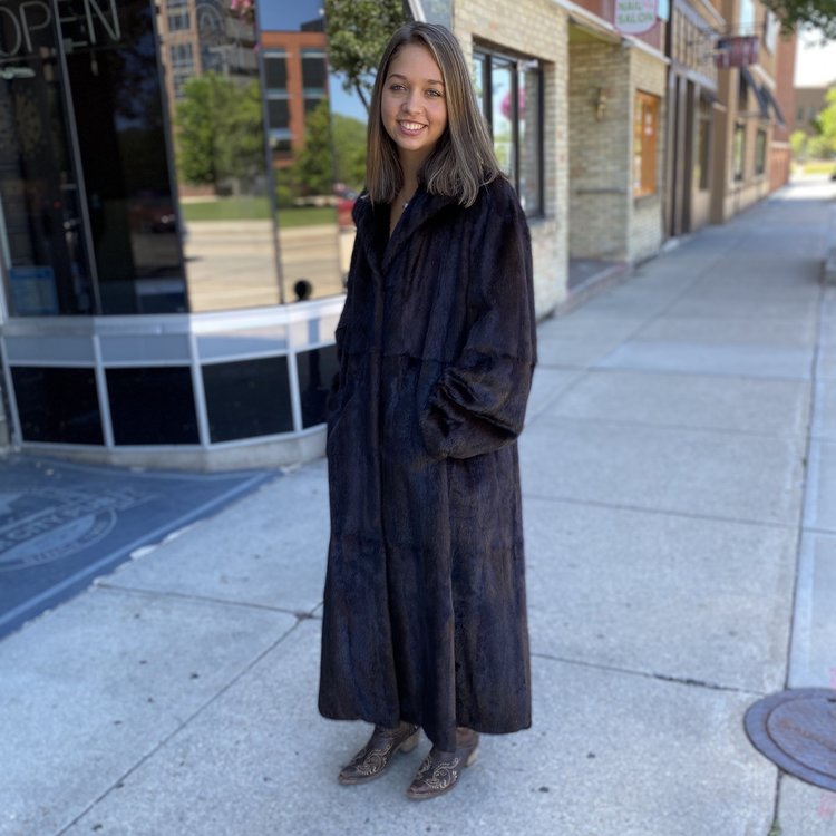 Dark Ranch Mink Pelt Coat, Size XL