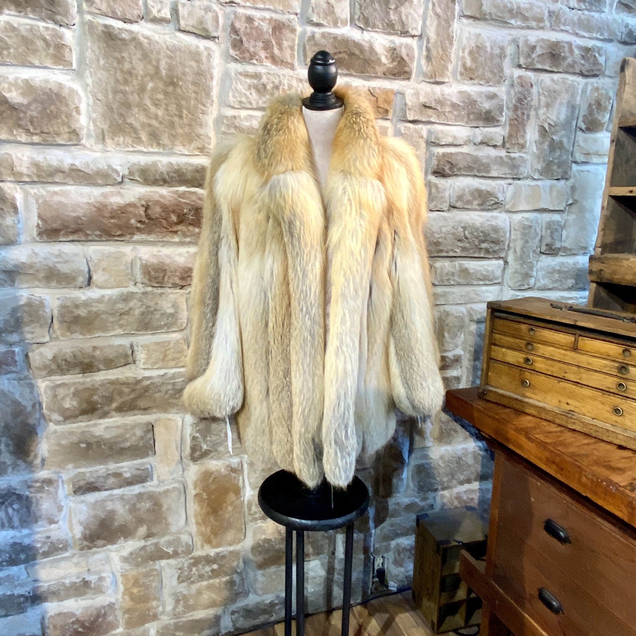 Isle clothing coats outlet