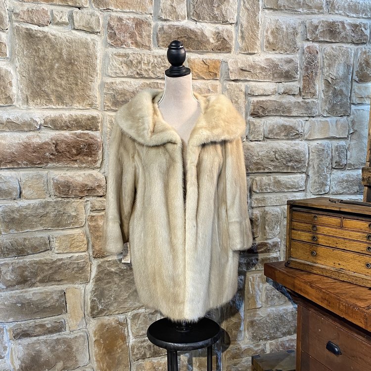 Tourmaline Mink with Cape Collar, Size M