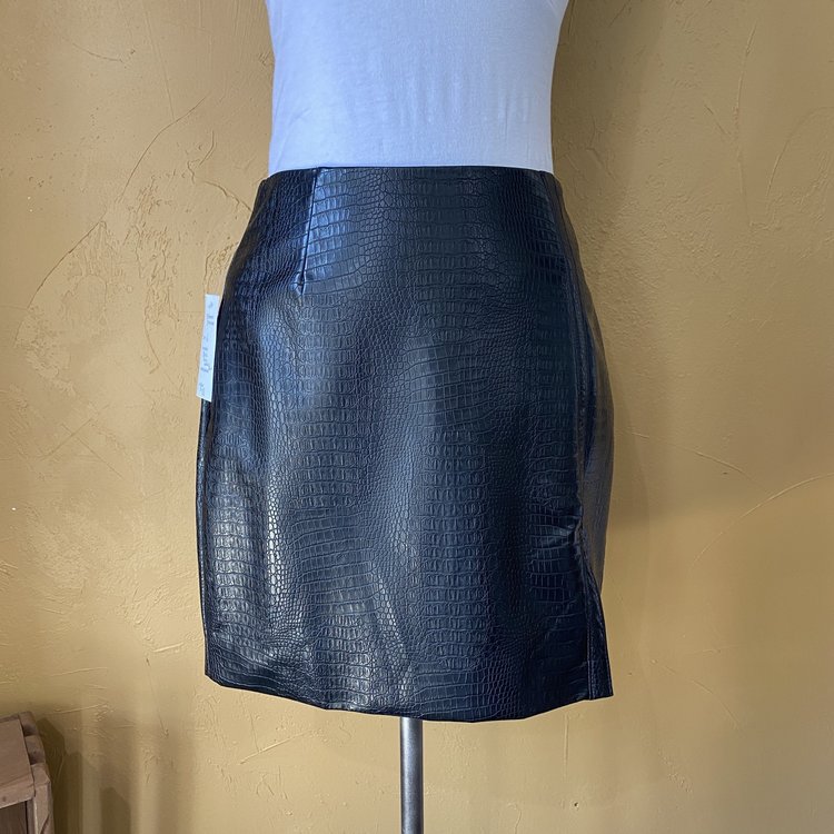 Guess Black Faux Leather Skirt, Size 6