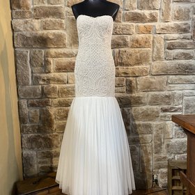 Adrianna Papell White Pearl Mermaid Gown, Size 4