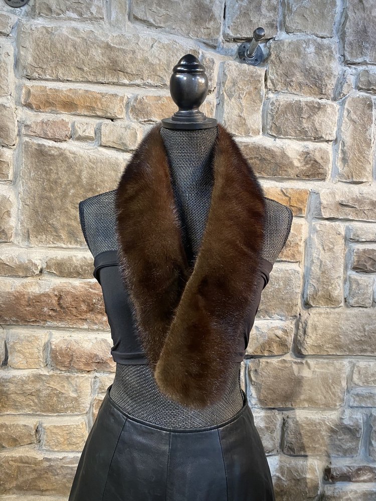 Dark Ranch Mink Collar, 41 inch