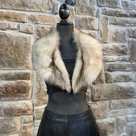 Blue Fox Statement Collar, 39 inch