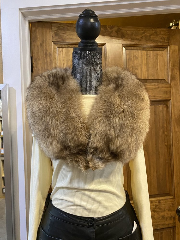 Amber Fox Collar, 40 inch