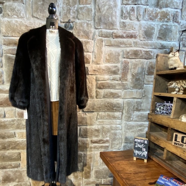 Very Dark Ranch Full Length Mink, Size L