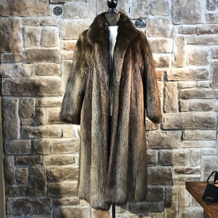 Natural Beaver Coat, Size M
