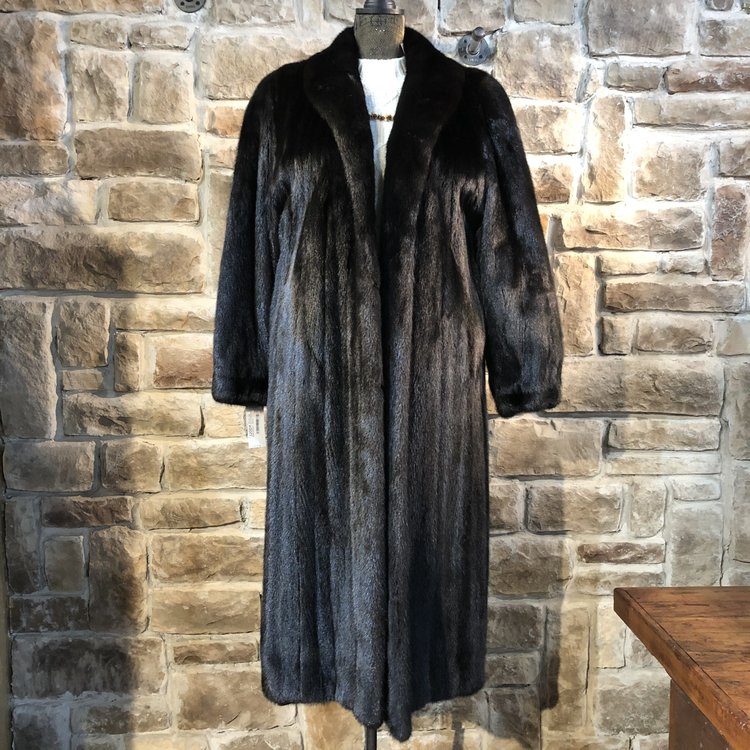 Lapaul's Dark Ranch Mink Coat, Size M