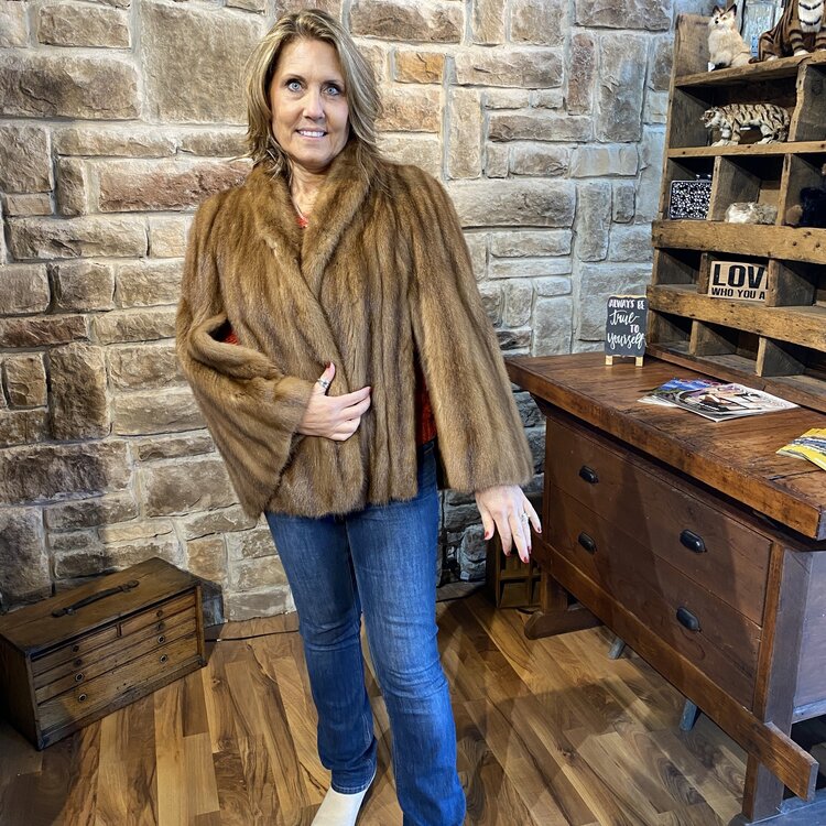 Ranch Mink Swing Cape, Size L