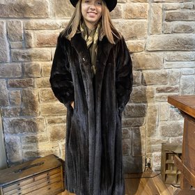 Truesdell Very Dark Ranch Mink Coat w/Female Pelts, Size S