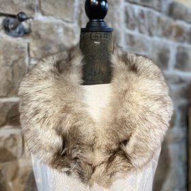 Amber Fox Collar