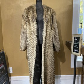 Feathered Coyote Full Length Coat, Size L