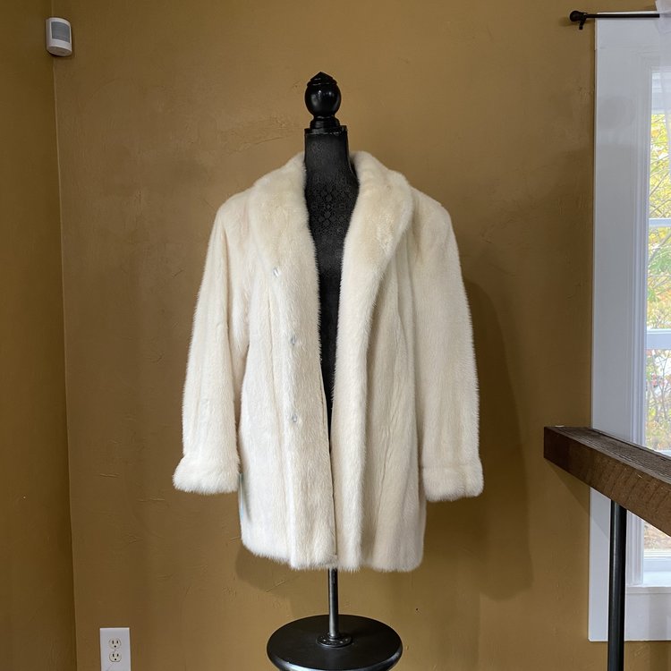 Muckerheide Opal Mink Coat, Size XL