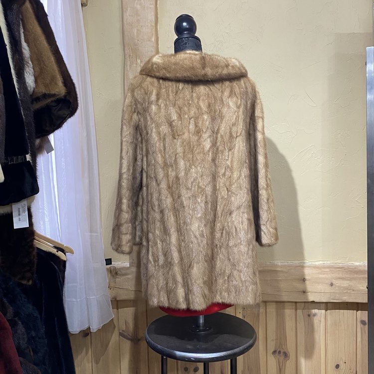 Nigbor Furs Autumn Haze Mink Coat, Size  M