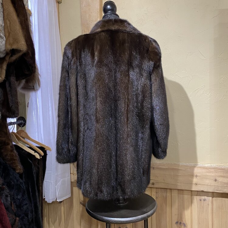 Maison Blanche Dark Ranch Mink Stroller 32", Size L