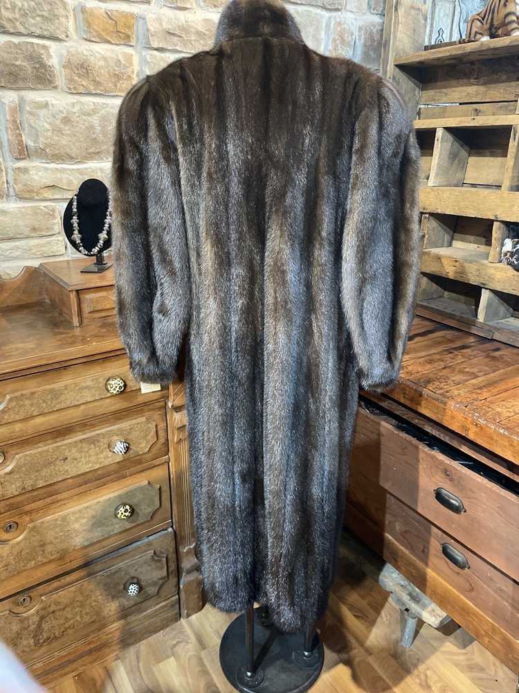 Dark Ranch Mink, Size M