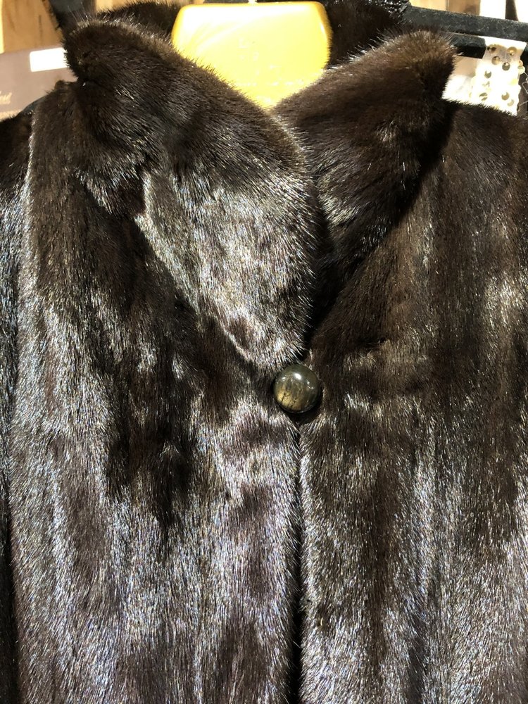 Dark Ranch Female Mink Pelts Coat, Size M