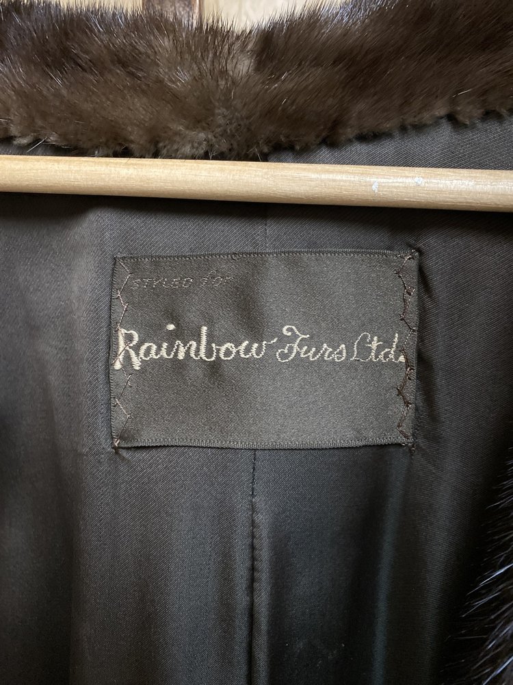 Medium Brown Mink Female Pelts, Size M