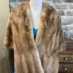 Taitelmans Autumn Haze Ranch Mink Stole, Size M