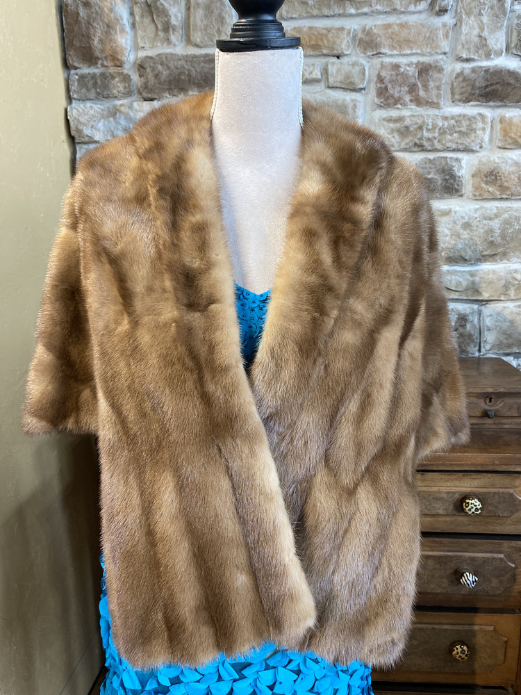 Taitelmans Autumn Haze Ranch Mink Stole, Size M