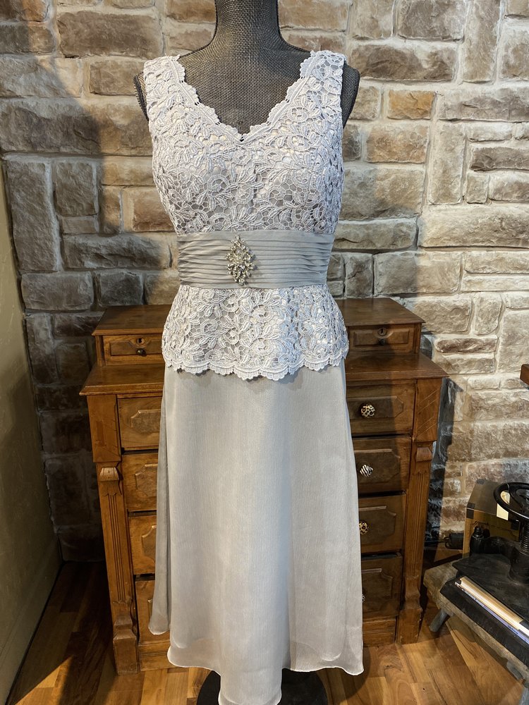 Caché Silver Sleeveless Lace Dress, Size 10