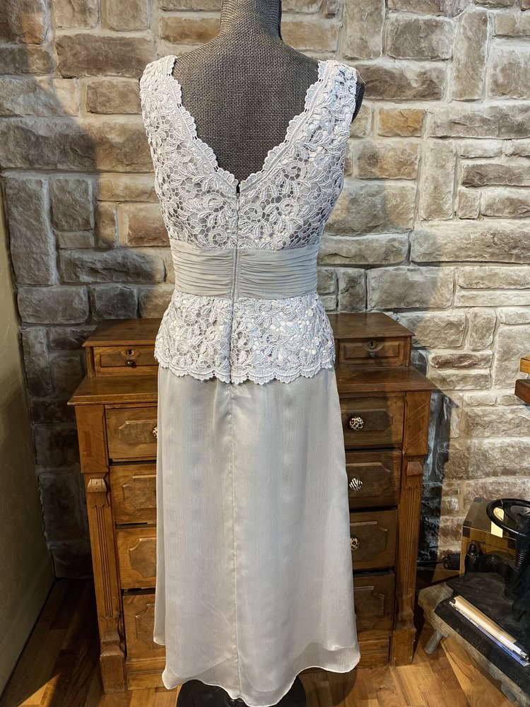 Caché Silver Sleeveless Lace Dress, Size 10