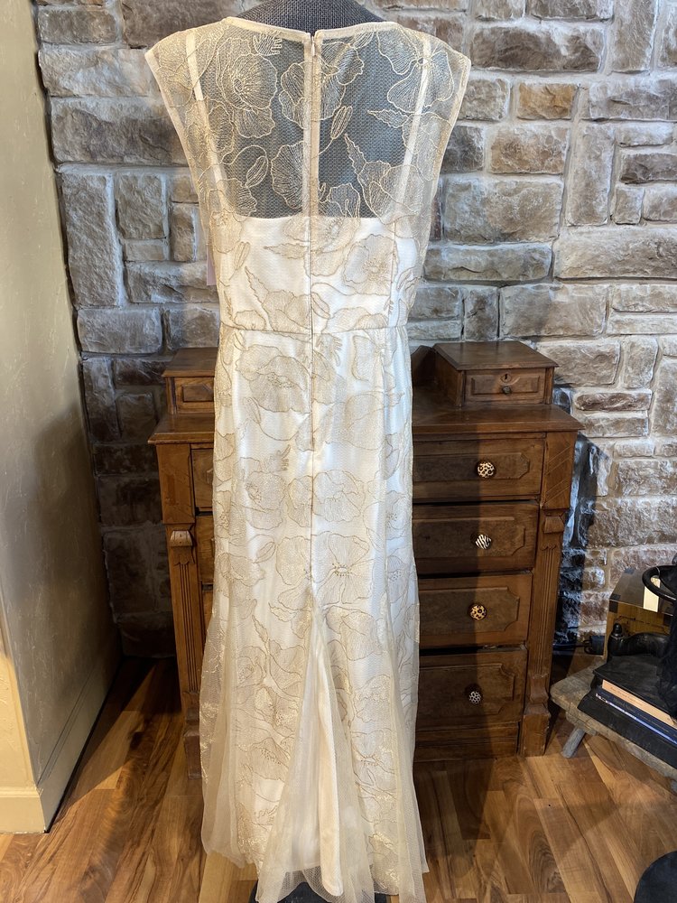 Adrianna Papell Gold Flower Sleeveless Gown, Size  22W