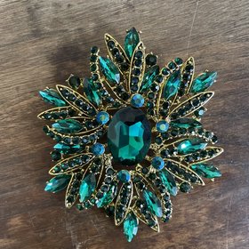 Emerald Queen Brooch