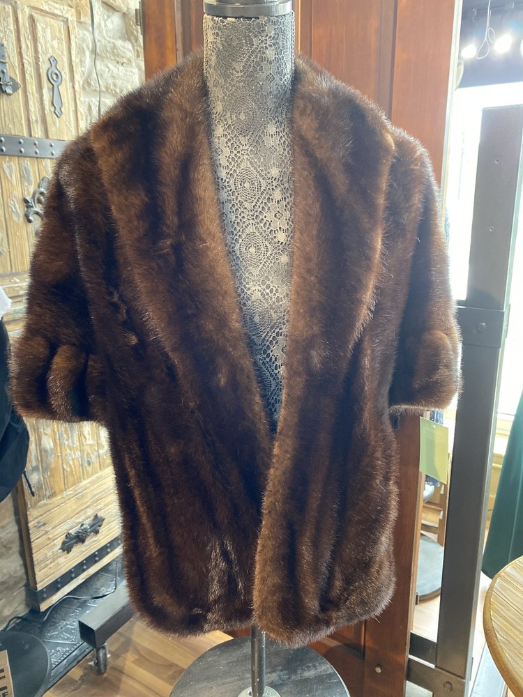 Furs By Truesdell Dark Ranch Mink Ruffle Hem Line Detail Stole, Size M/L