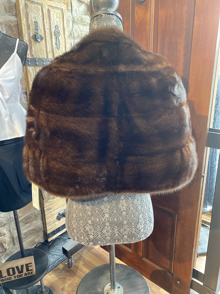 Furs By Truesdell Dark Ranch Mink Ruffle Hem Line Detail Stole, Size M/L