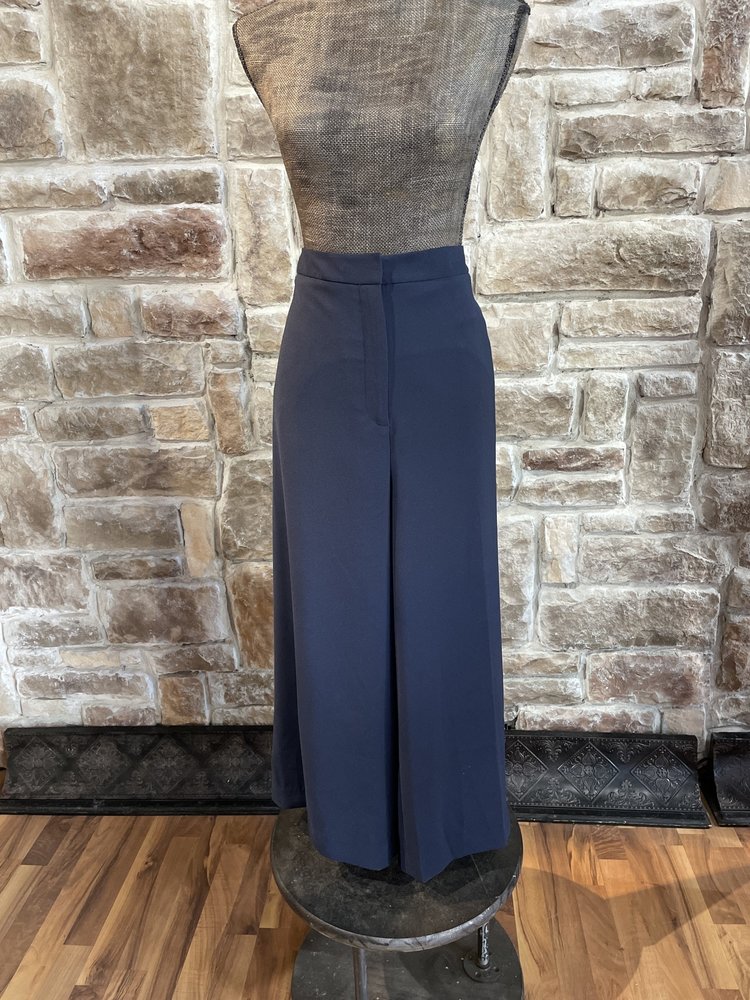 Halogen Navy Blue Wide Leg Capris Pants, Size 22
