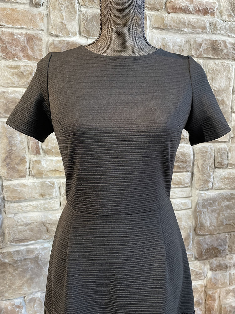 Aqua Black Textured Short-Sleeve Dress, Size L