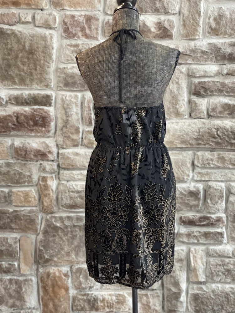 Sadie & Sage Black Metallic Burnout Velvet Dress