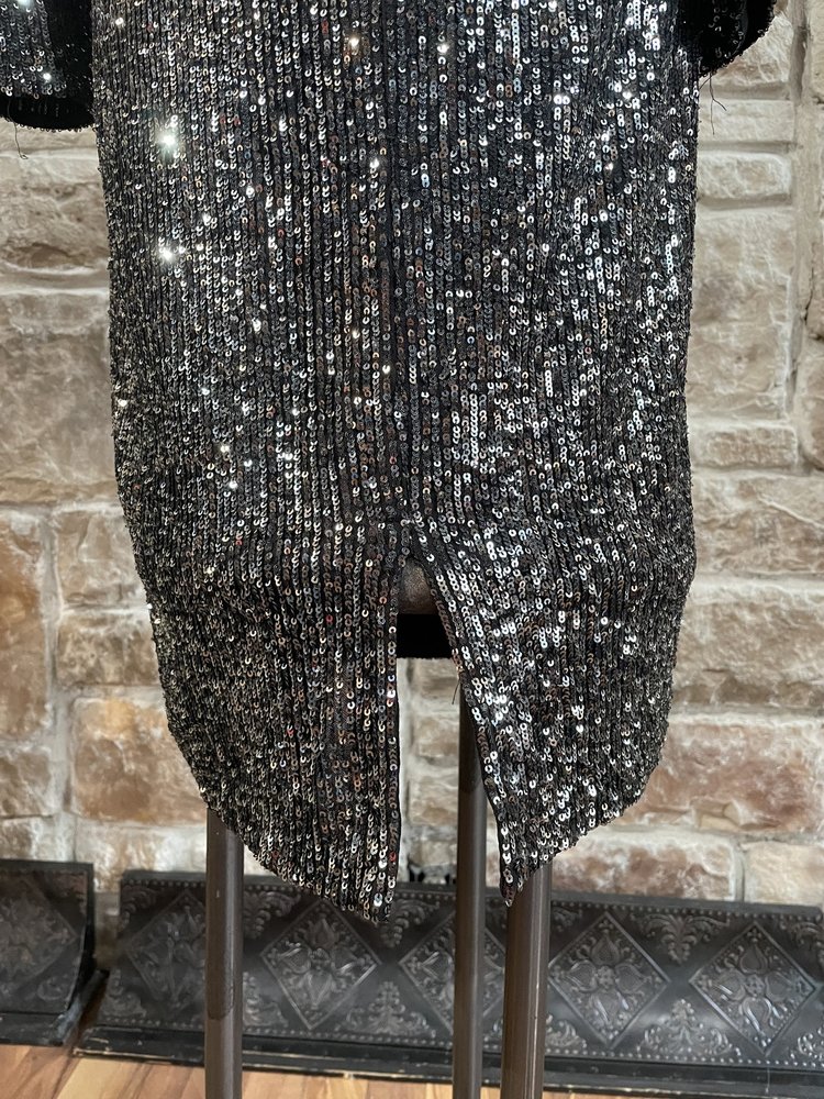 Xscape Gray Sequin Long SLeeve Dress, Size 14