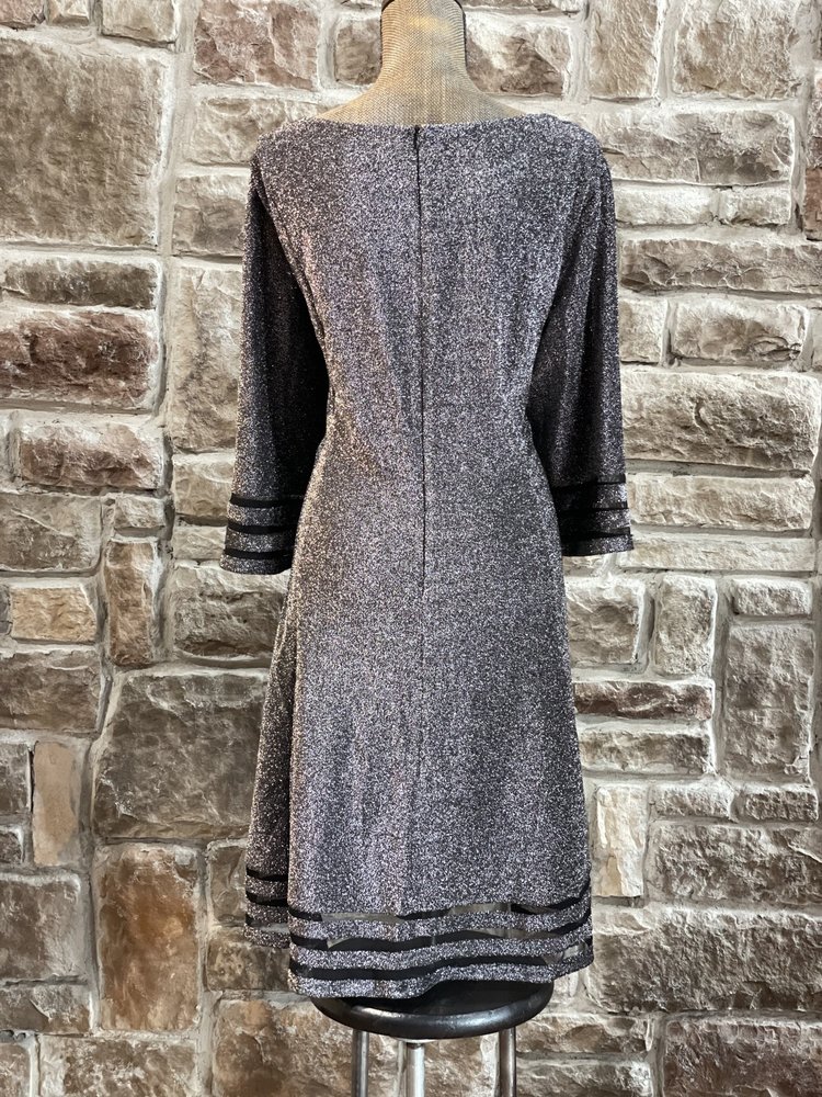 Jessica Howard Silver Glitter Mesh Edge Dress, Size 22W