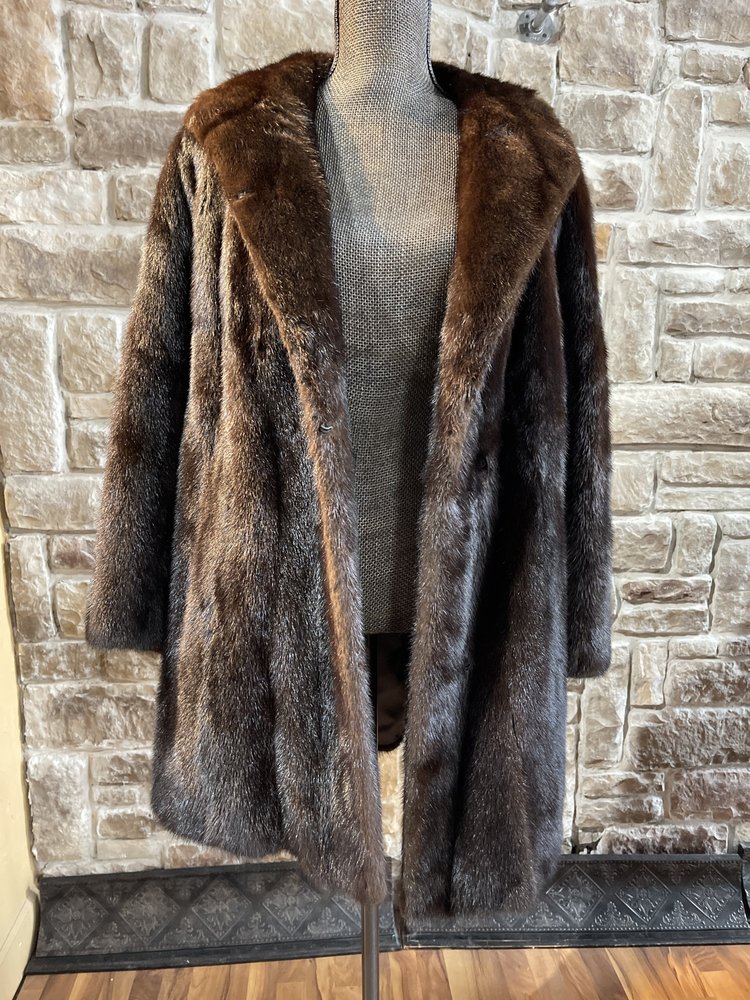 Lakritz & Picus Dark Ranch Mink Stroller w/ Peter Pan Collar, Size XL