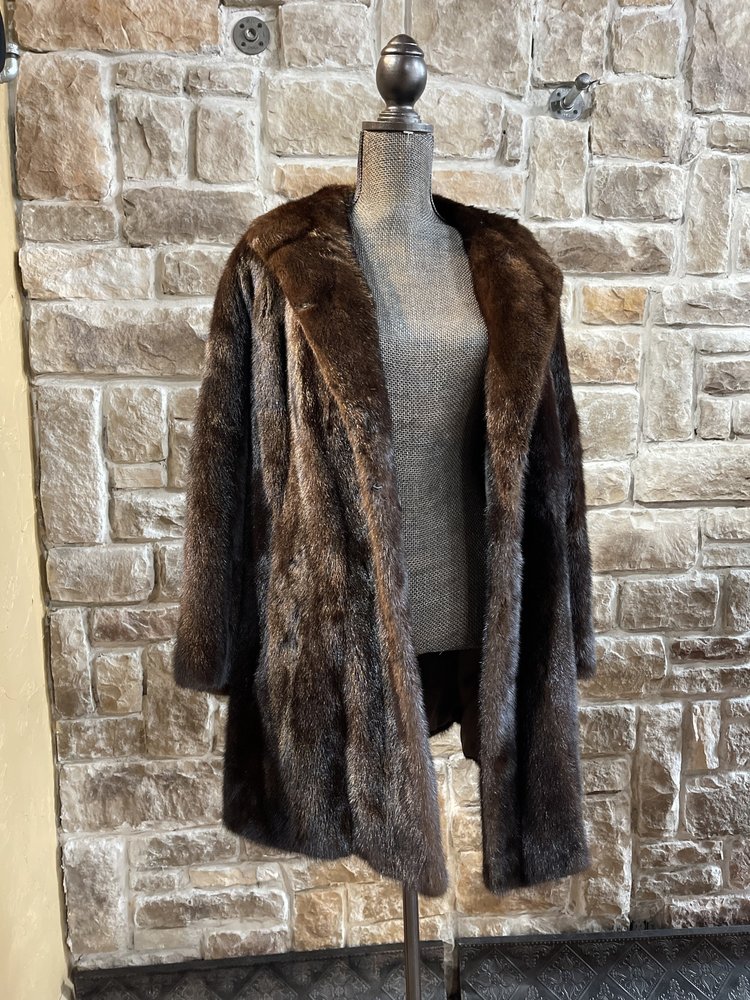 Lakritz & Picus Dark Ranch Mink Stroller w/ Peter Pan Collar, Size XL